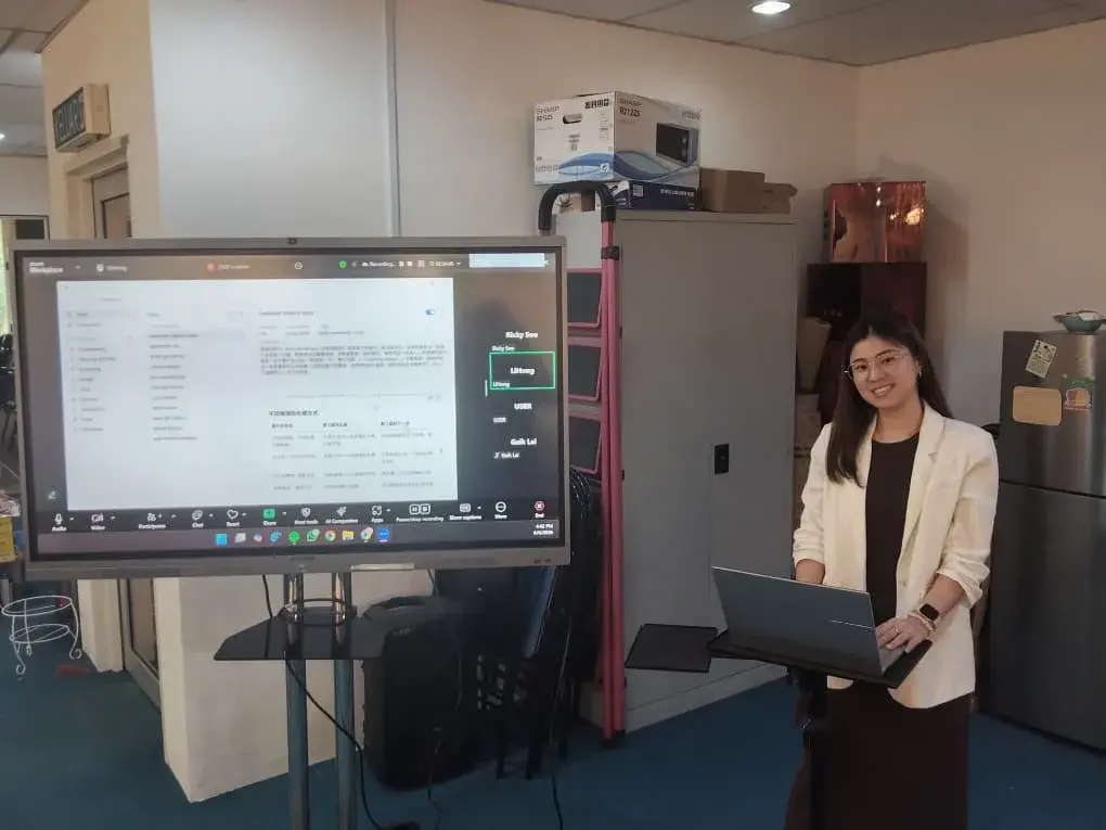 Florence Ku running a live Claude demonstration at Inno Day #5
